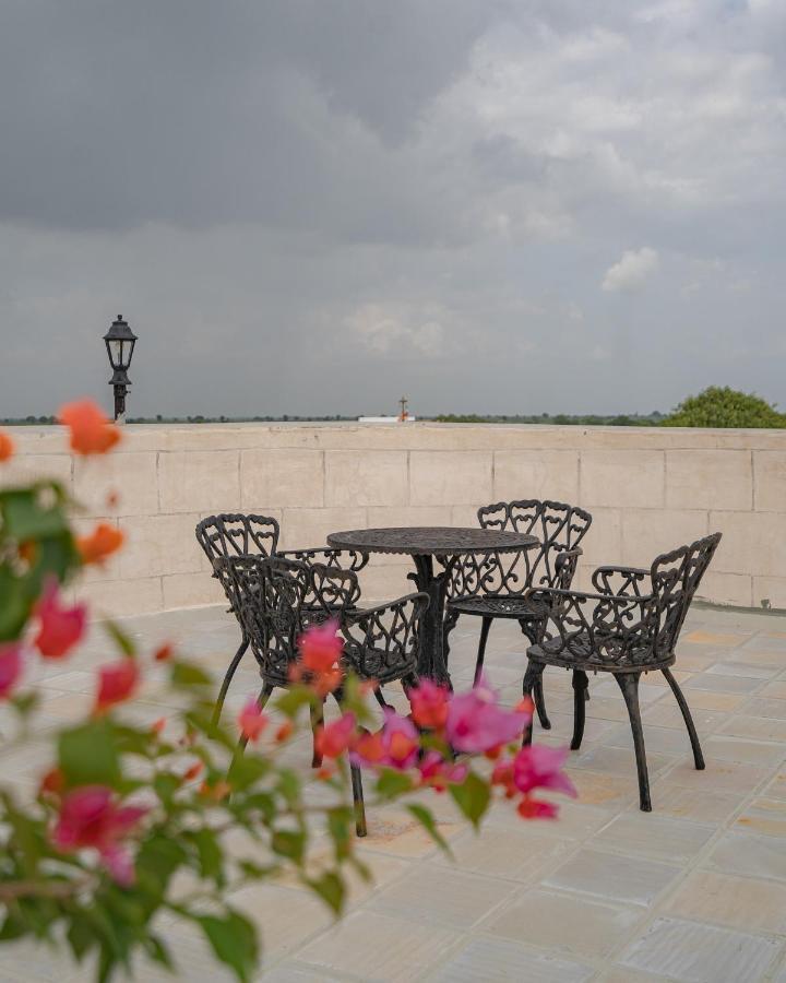 Tree Of Life Darbargadh Dared Hotel ภาวนาการ์ ภายนอก รูปภาพ
