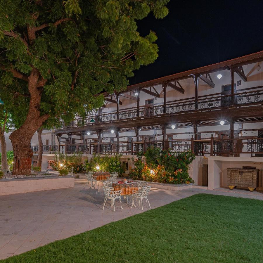 Tree Of Life Darbargadh Dared Hotel ภาวนาการ์ ภายนอก รูปภาพ