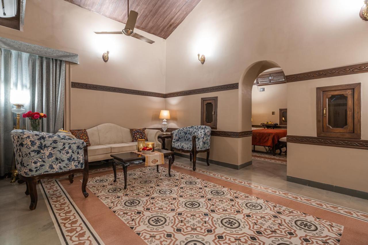 Tree Of Life Darbargadh Dared Hotel ภาวนาการ์ ภายนอก รูปภาพ