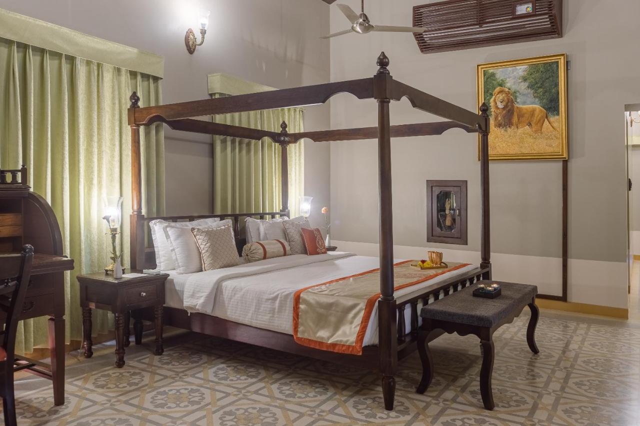 Tree Of Life Darbargadh Dared Hotel ภาวนาการ์ ภายนอก รูปภาพ